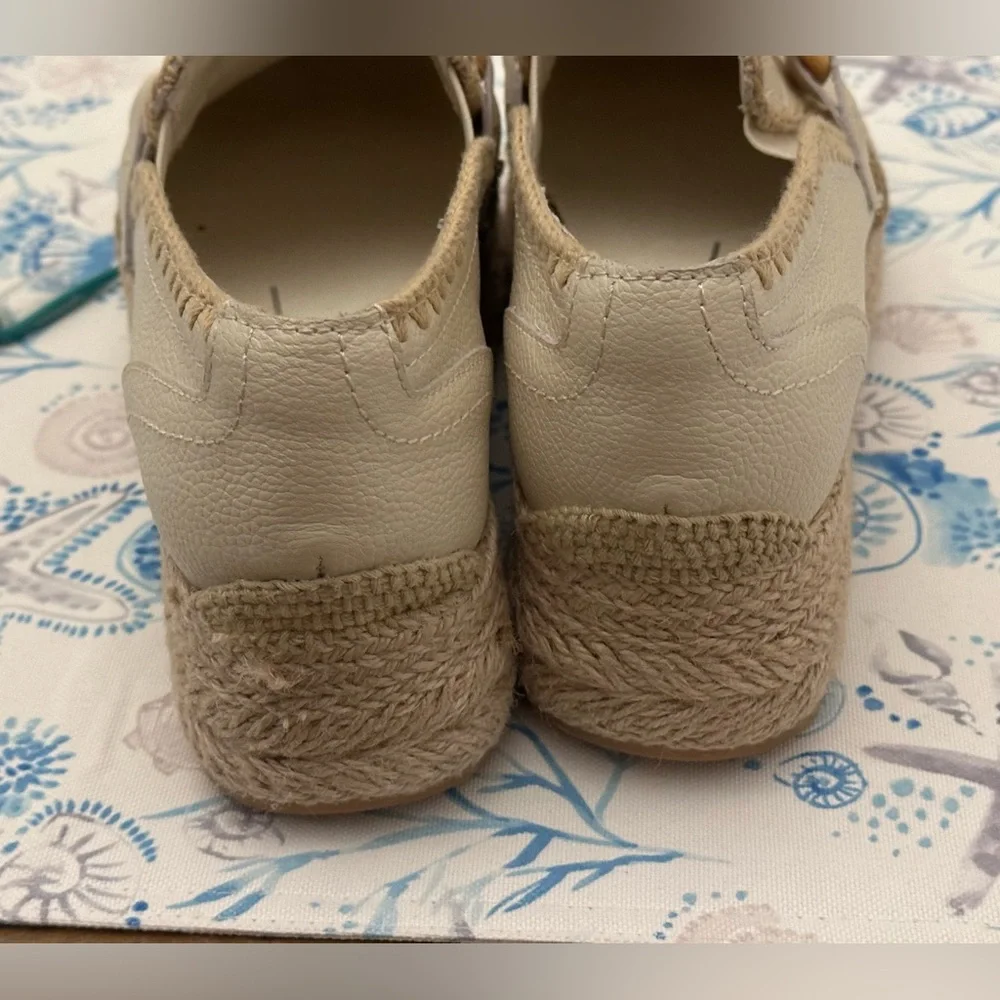 NWOT Dolce Vita Women’s Jhenee‎ espadrille platform slip-on sneakers - Size 9